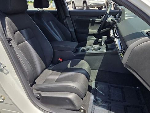 Used 2025 Honda Civic Sport image 16