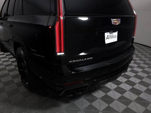 Used 2025 Cadillac Escalade V image 54