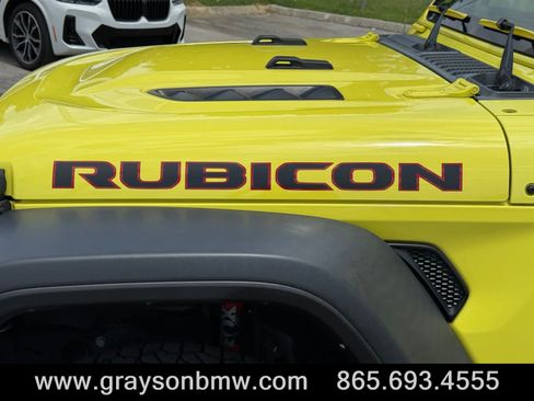 Used 2023 Jeep Gladiator Rubicon w/ Trailer Tow Package AWD/4WD image 12