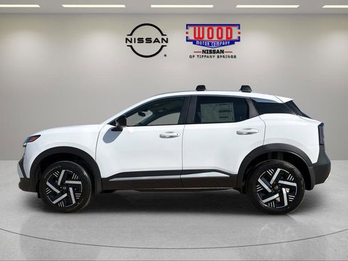 New 2026 Nissan Kicks SV w/ Charging Package FWD image 5