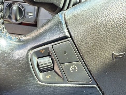 Used 2013 Chevrolet Captiva Sport LT w/ Convenience Package FWD image 21
