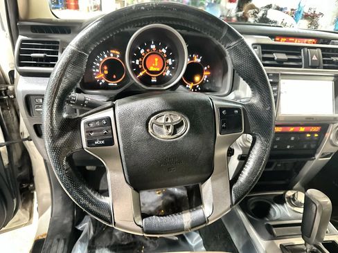 Used 2011 Toyota 4Runner SR5 AWD/4WD image 16