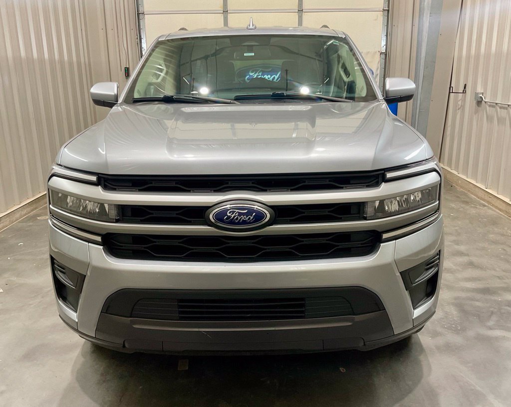 Used 2024 Ford Expedition Max XLT AWD/4WD image 5