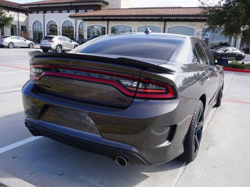 Used 2022 Dodge Charger R/T w/ Blacktop Package image 3