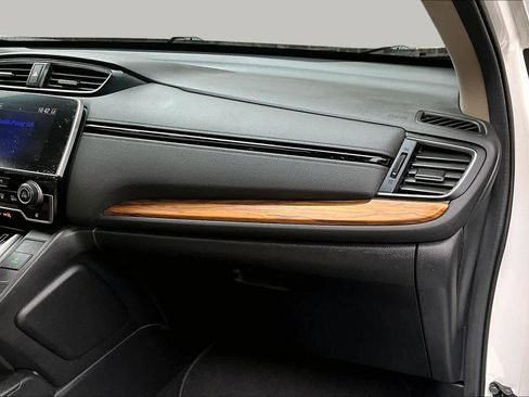 Used 2018 Honda CR-V Touring image 19