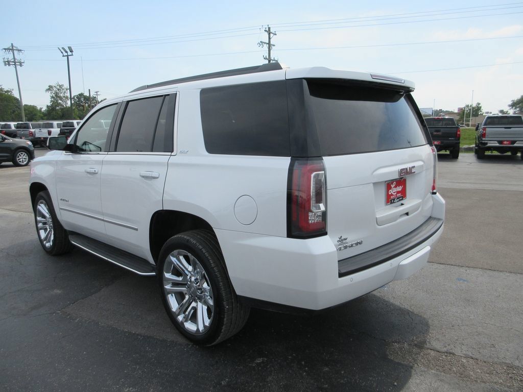 Used 2017 GMC Yukon SLT w/ Premium Edition AWD/4WD image 9
