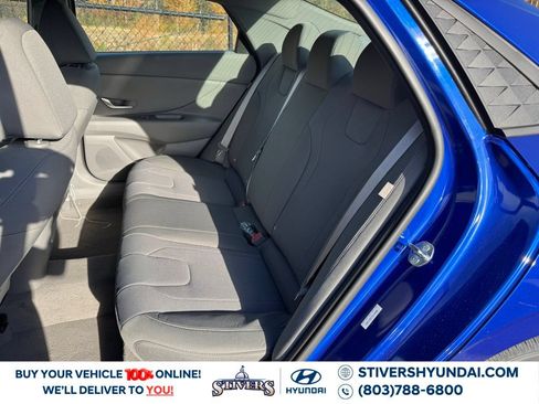 Certified 2026 Hyundai Elantra SE FWD image 19