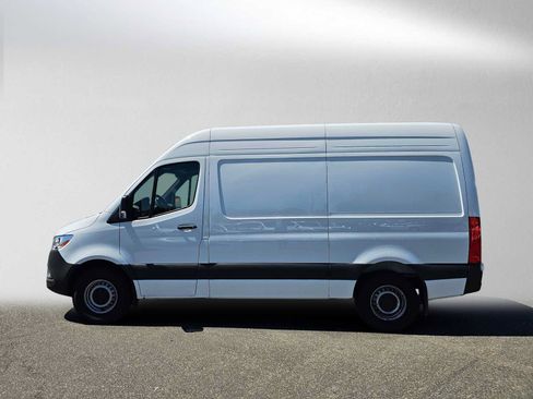 Used 2026 Mercedes-Benz Sprinter 2500 image 6