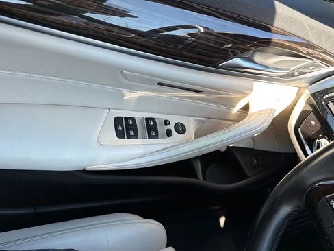 Used 2018 BMW 530i xDrive w/ Premium Package AWD/4WD image 21