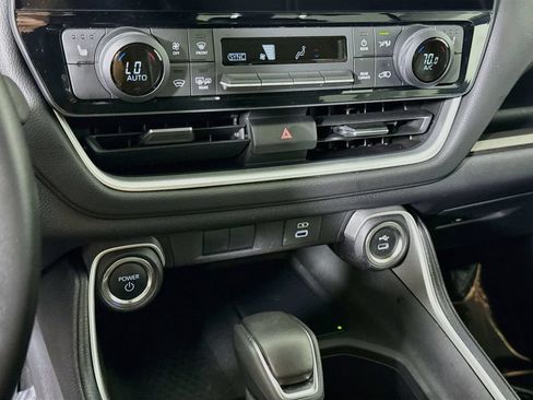 Certified 2025 Toyota Grand Highlander AWD Hybrid image 10