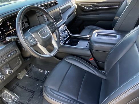 Used 2022 GMC Yukon Denali image 5