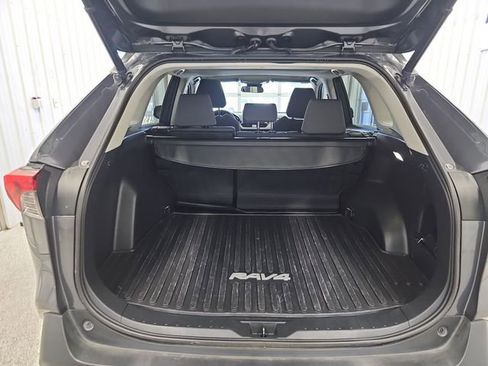Used 2023 Toyota RAV4 XLE w/ Convenience Package FWD image 20