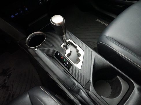 Used 2013 Toyota RAV4 Limited image 17