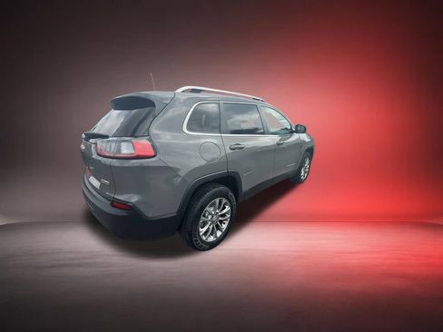 Used 2019 Jeep Cherokee Latitude Plus w/ Cold Weather Group AWD/4WD image 8