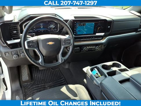 Used 2025 Chevrolet Silverado 2500 LT w/ Convenience Package AWD/4WD image 15