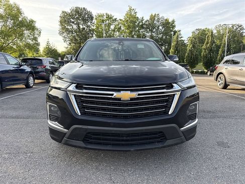 Used 2022 Chevrolet Traverse LT image 8