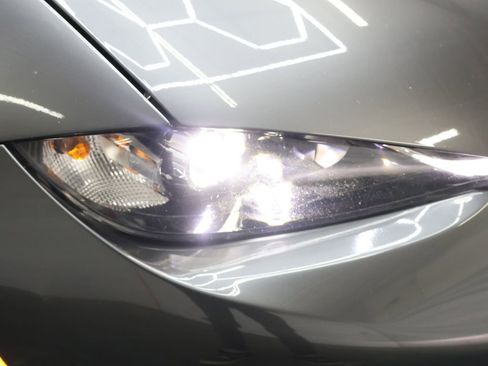 Used 2017 MAZDA MX-5 Miata RF Grand Touring image 23