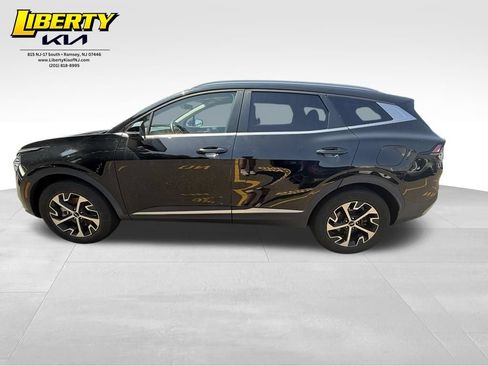 Used 2024 Kia Sportage EX AWD/4WD image 4