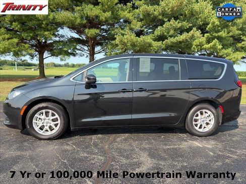 Certified 2023 Chrysler Voyager LX FWD image 1
