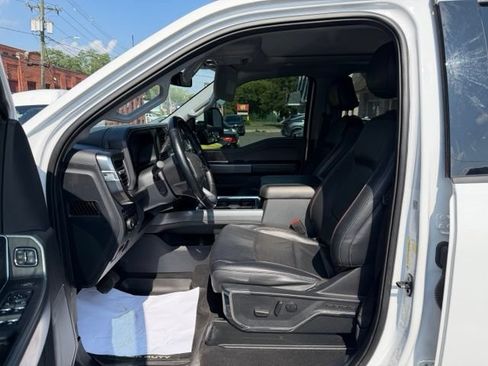 Used 2023 Ford F250 Lariat w/ Lariat Ultimate Package AWD/4WD image 14