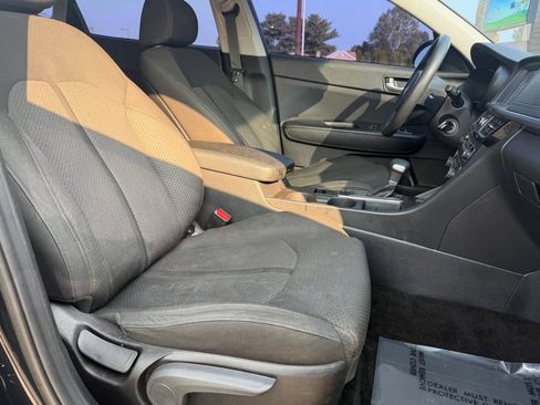 Used 2018 Kia Optima LX w/ Convenience Package FWD image 7