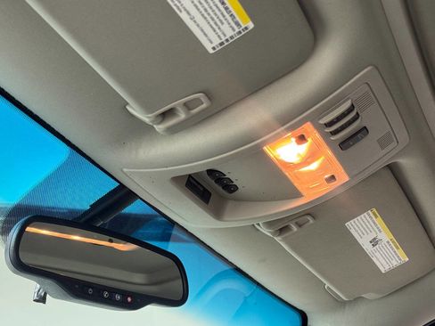 Used 2010 GMC Yukon SLT image 51