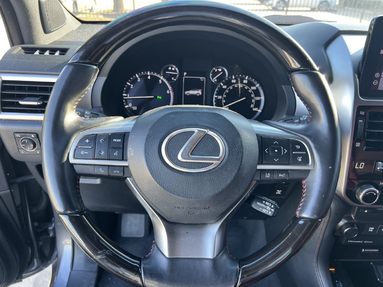 Used 2023 Lexus GX 460 Premium w/ Premium Package AWD/4WD image 6