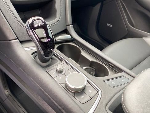 Certified 2024 Cadillac XT6 Luxury w/ LPO, Floor Liner Package image 12