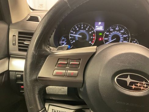 Used 2011 Subaru Outback 2.5i Premium AWD/4WD image 17
