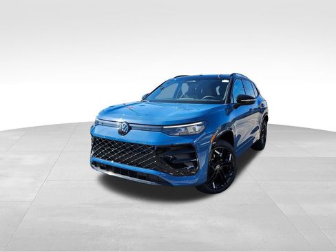 New 2026 Volkswagen Tiguan SE R-Line AWD/4WD image 3