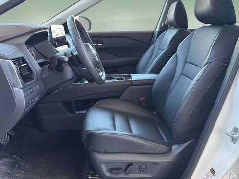 Certified 2023 Nissan Rogue SL w/ SL Premium Package AWD/4WD image 19
