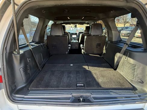 Used 2017 Lincoln Navigator Select image 32