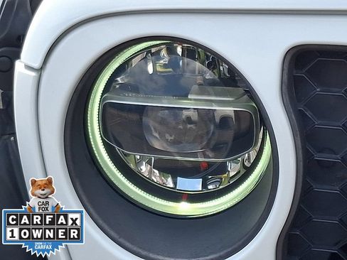 Used 2021 Jeep Gladiator Mojave AWD/4WD image 9