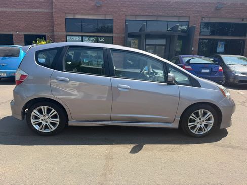 Used 2010 Honda Fit Sport image 3