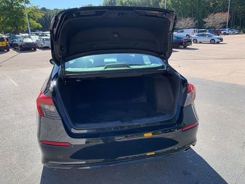 Used 2023 Honda Civic Sport image 16