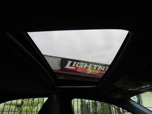 Used 2014 Lexus IS 250 w/ F-Sport Package RWD image 8