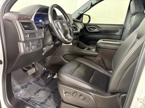 Used 2024 Chevrolet Suburban LT image 28