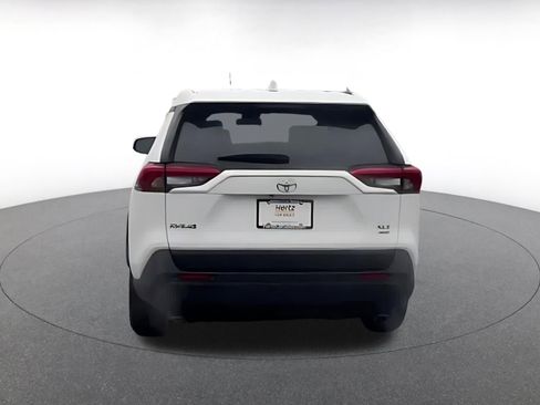 Used 2025 Toyota RAV4 XLE image 12