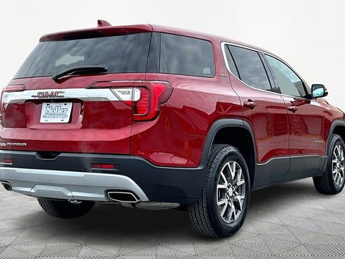 Used 2023 GMC Acadia SLE image 2