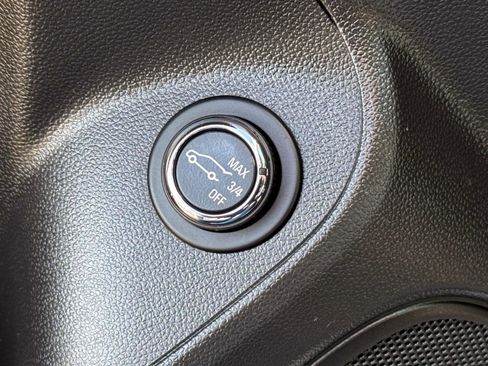 Certified 2023 Buick Encore GX Essence w/ Experience Buick Package image 21