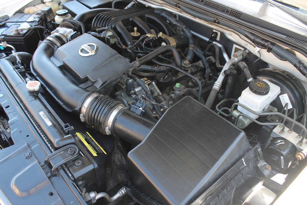 Used 2006 Nissan Xterra S AWD/4WD image 16