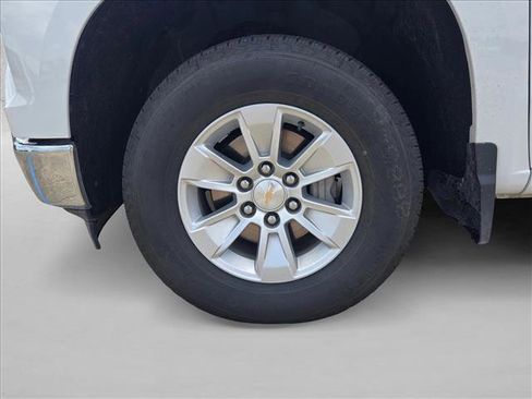 Used 2025 Chevrolet Silverado 1500 LT RWD image 10