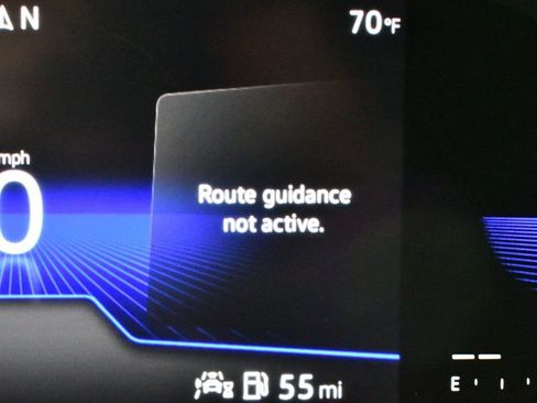 Used 2022 Volkswagen Tiguan SE R-Line image 44