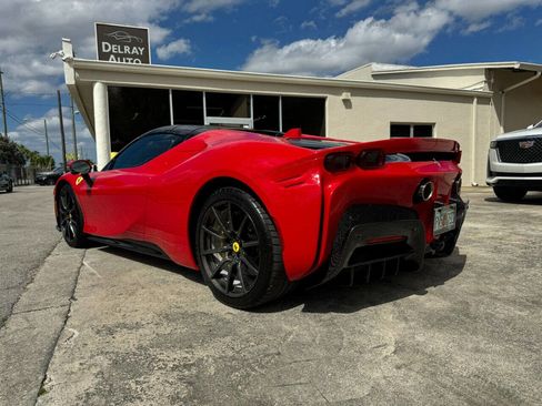 Used 2024 Ferrari SF90 Spider image 6