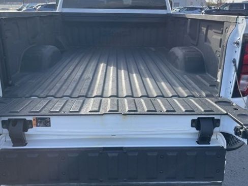 Used 2024 GMC Sierra 3500 SLE w/ SLE Convenience Package image 7