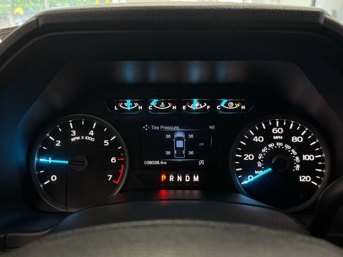 Used 2019 Ford F150 XLT w/ Equipment Group 302A Luxury AWD/4WD image 17