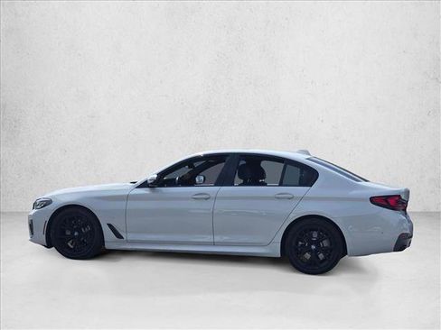 Used 2022 BMW 530i w/ M Sport Package RWD image 5