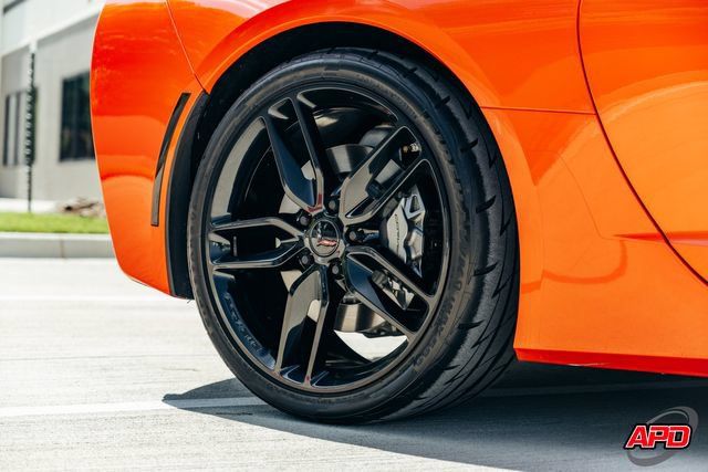 Used 2019 Chevrolet Corvette Stingray Coupe w/ Carbon Flash Badge Package RWD image 61
