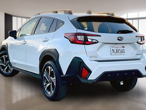 Used 2024 Subaru Crosstrek 2.0i Premium image 4