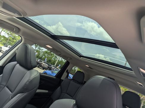 Certified 2025 Subaru Ascent Limited w/ Popular Package #1 image 20